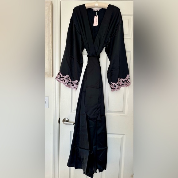 NWT Agent Provocateur 100% Silk Darina Dressing Gown Black Robe Luxury Lingerie - Picture 9 of 17